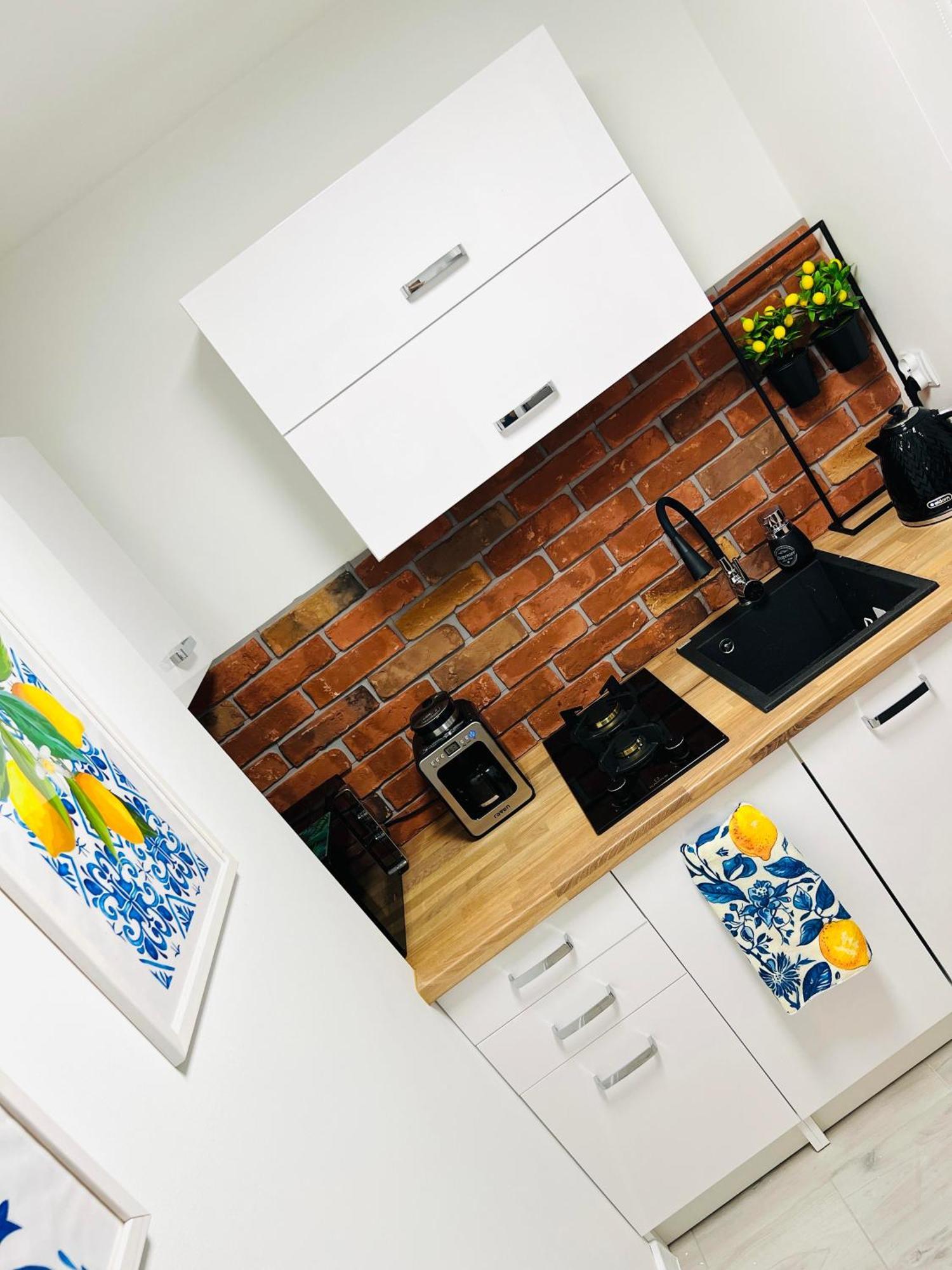Apartament Happy Place Family & Business Targi キェルツェ エクステリア 写真